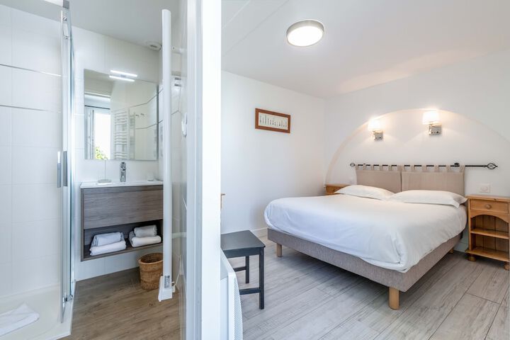 Room 14 of 34