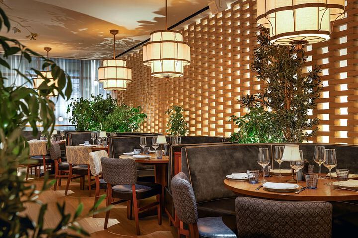 Dining 74 of 78