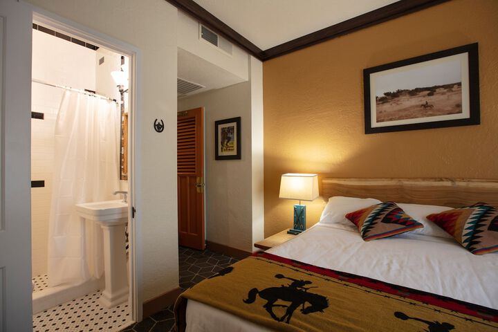 Room 11 of 75