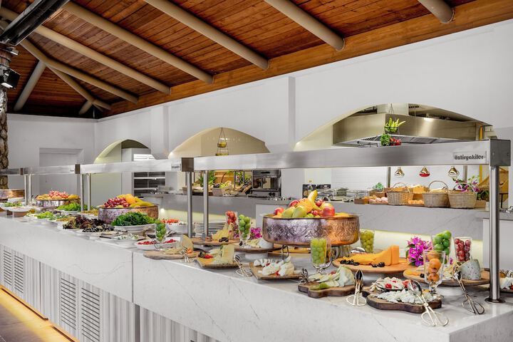 Dining 74 of 142