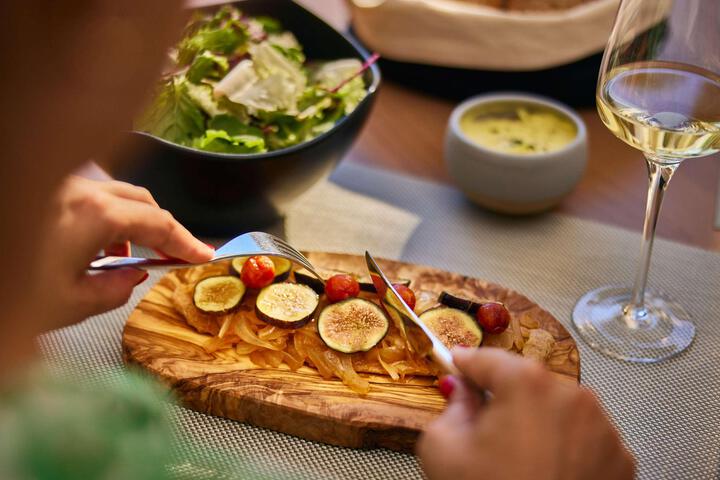 Dining 108 of 256