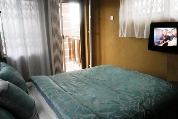 Room 5 of 43