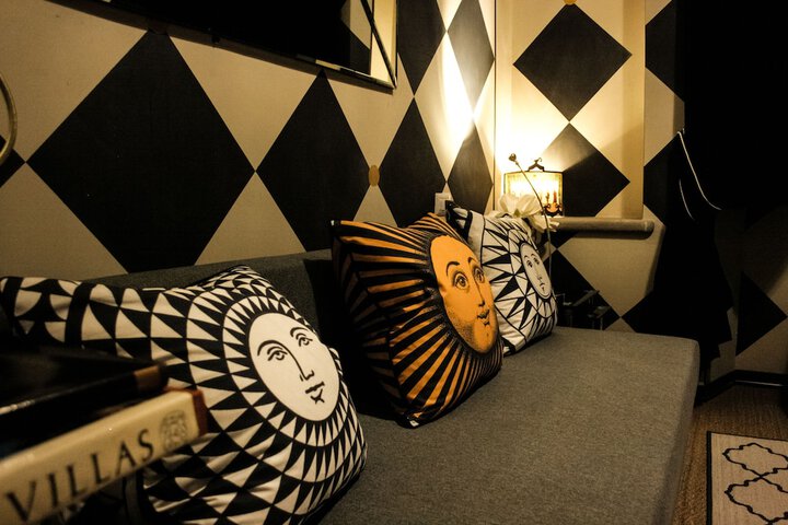 Room 8 of 49