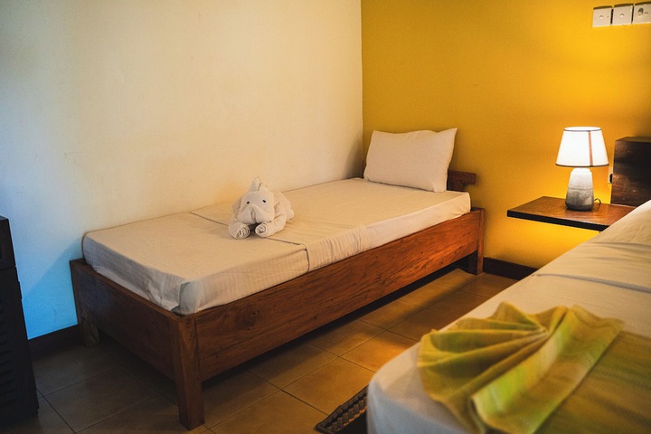 Room 34 of 90