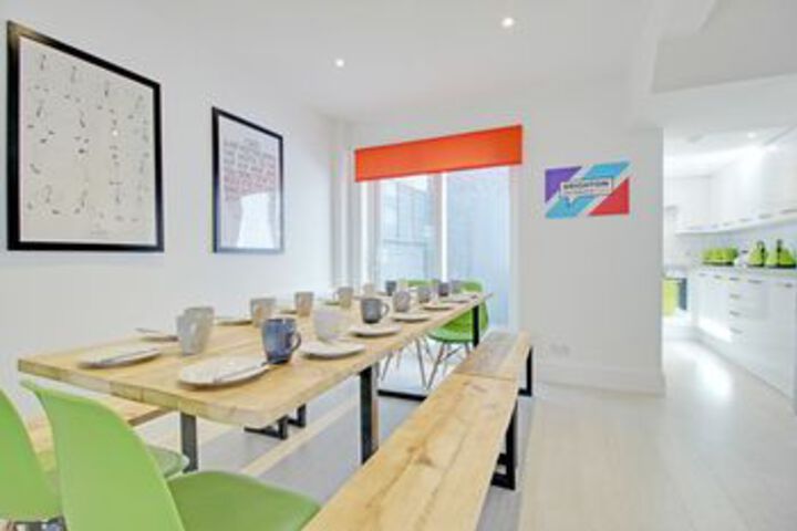 Room 15 of 24