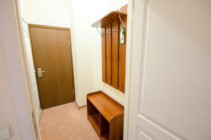 Room 27 of 60