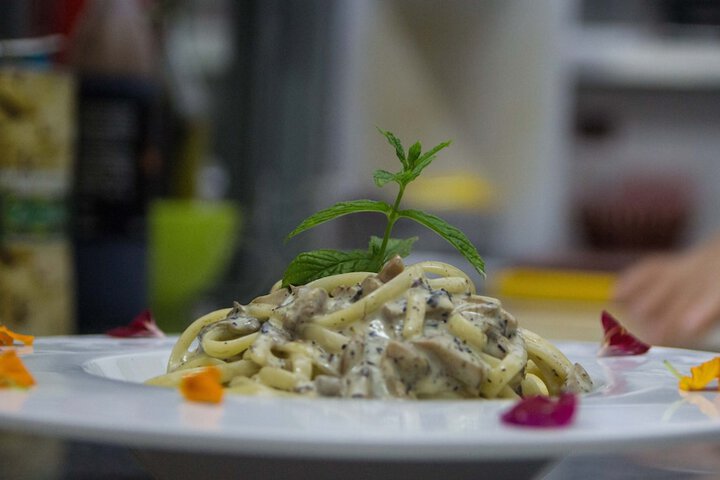 Dining 26 of 56