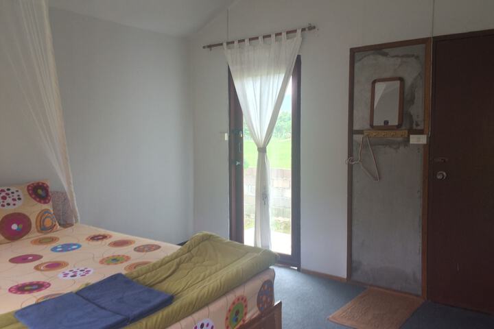 Room 14 of 27