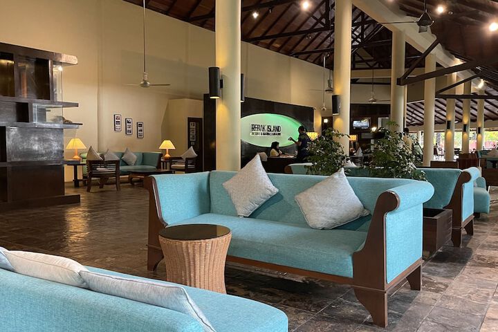 Guest Lobby