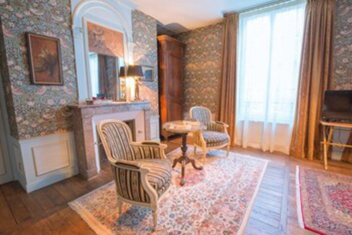 Room 33 of 34