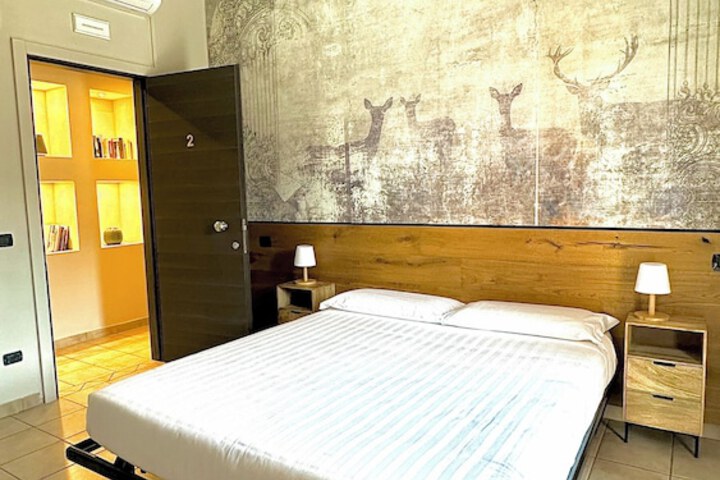 Room 9 of 19
