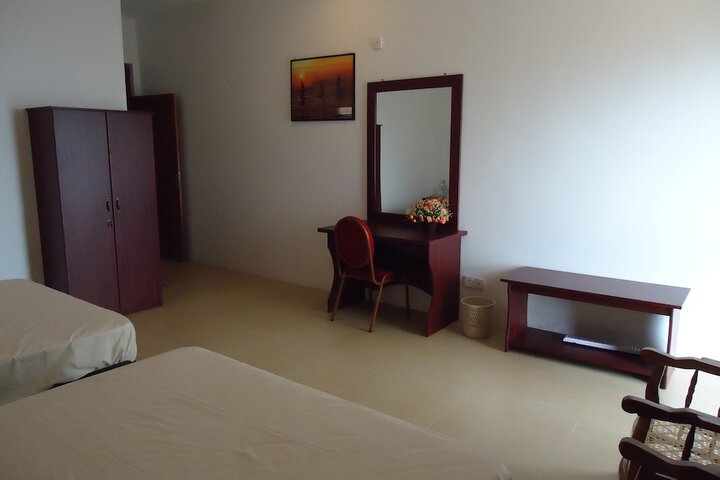 Room 8 of 35
