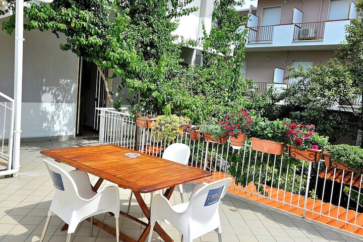 Terrace/Patio 17 of 65
