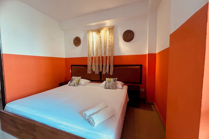 Room 10 of 46