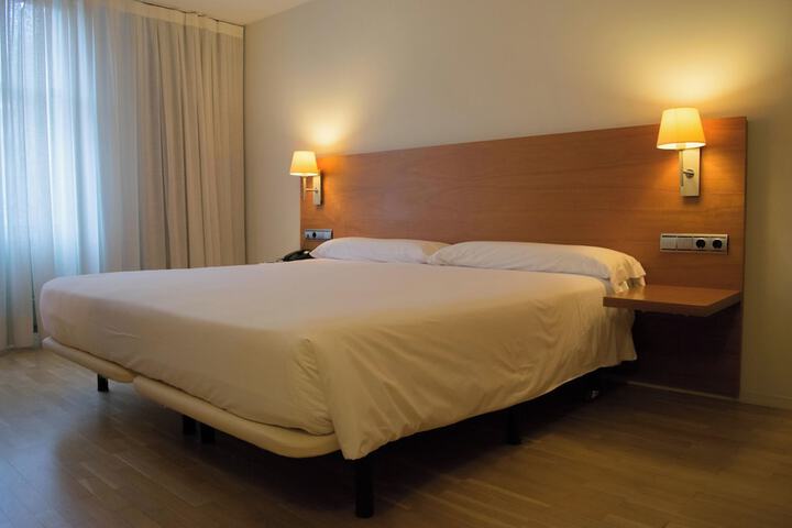 Room 28 of 75