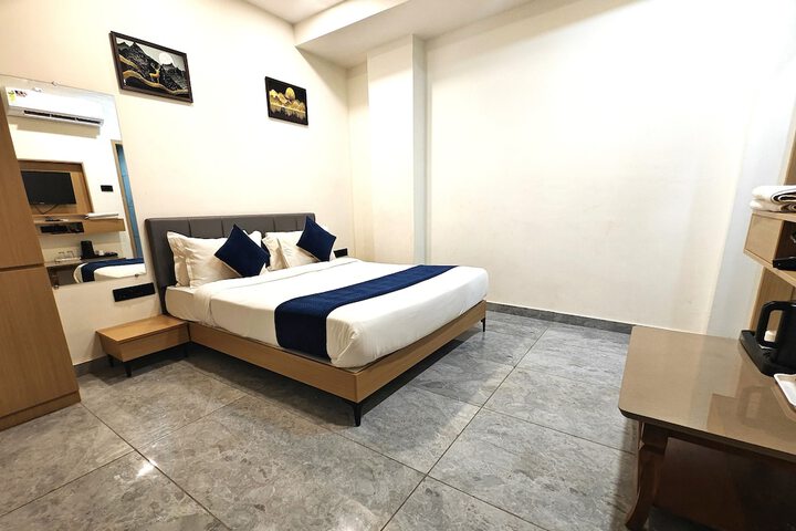 Room 7 of 20