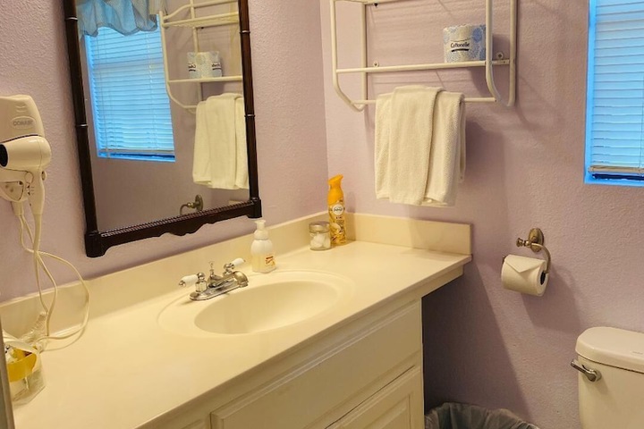 Room 20 of 29