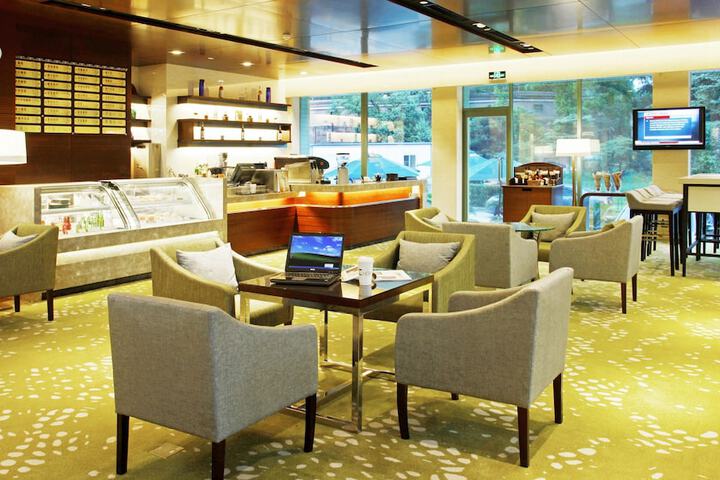 Hotel Interior 6 of 123