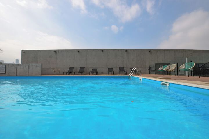 Pool 128 of 169