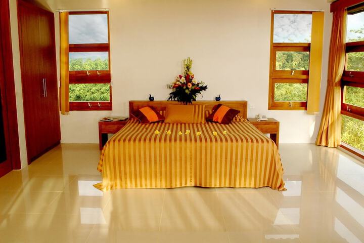 Room 5 of 29
