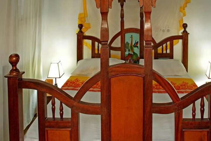 Room 9 of 43