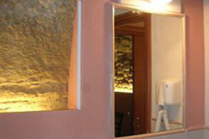 Room 7 of 36