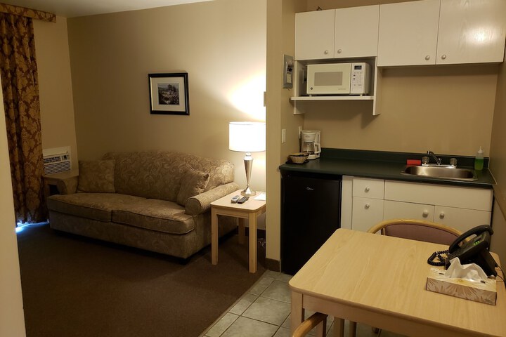 Room 13 of 29