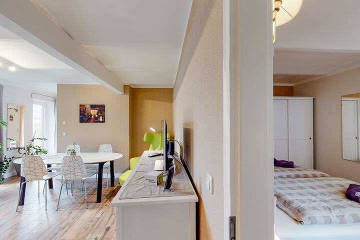 Room 17 of 43