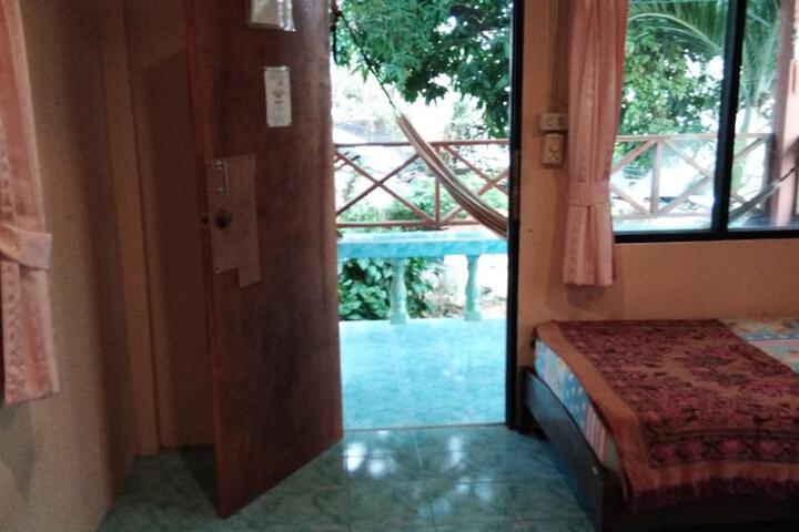 Room 30 of 63