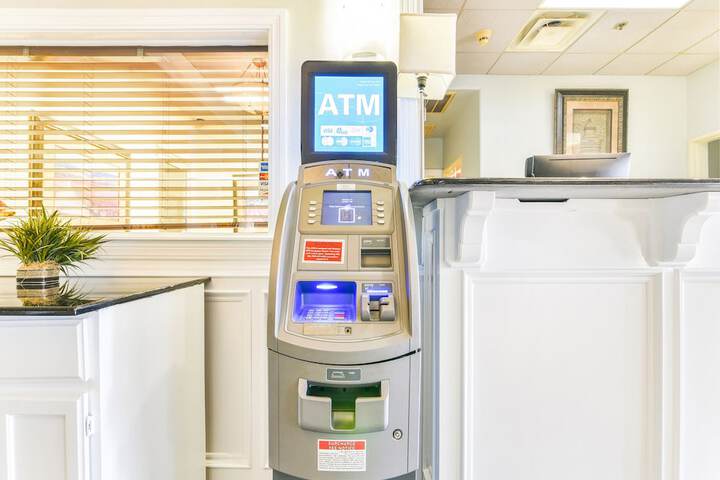 ATM/banking on site