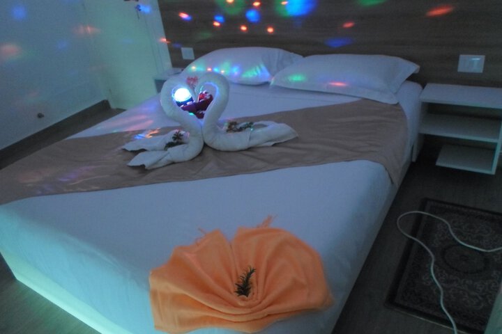 Room 14 of 68