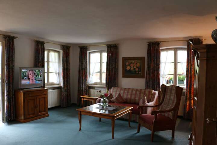 Room 21 of 49