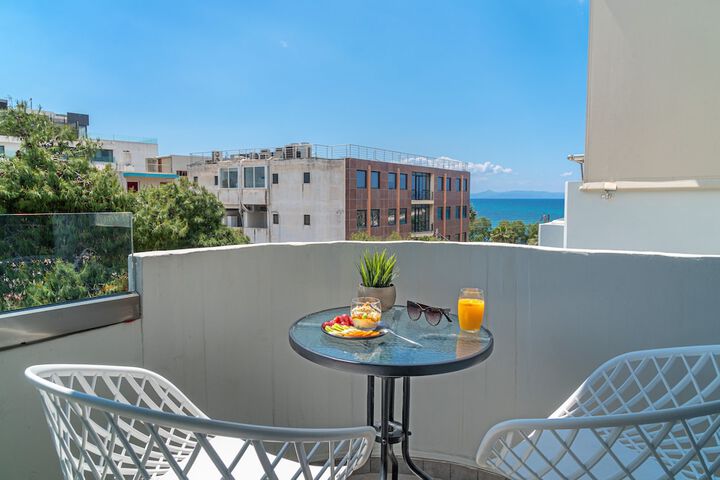 Terrace/Patio 125 of 127