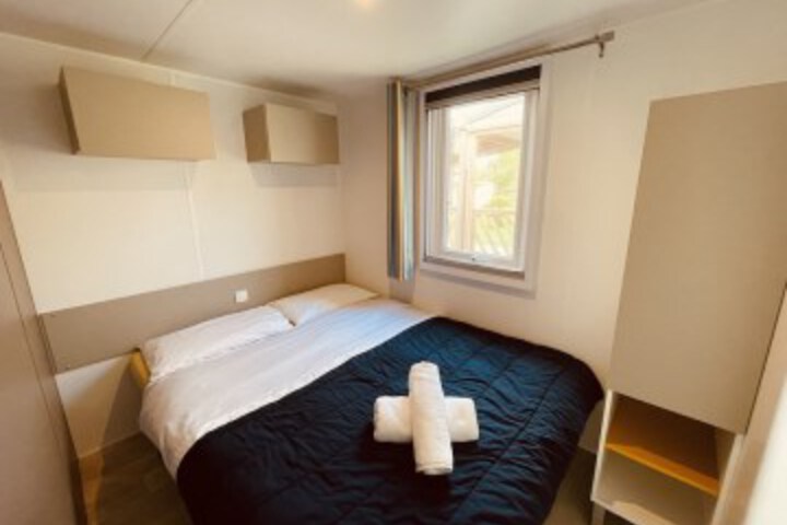 Room 17 of 30