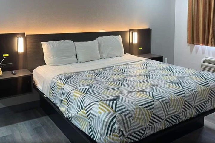 Room 20 of 42