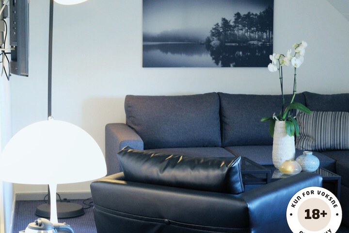 Room 10 of 28