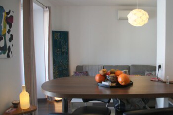 Room 11 of 18