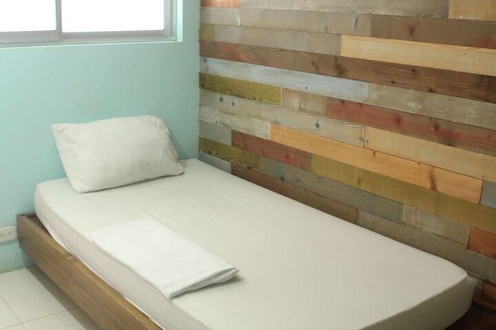Room 8 of 47