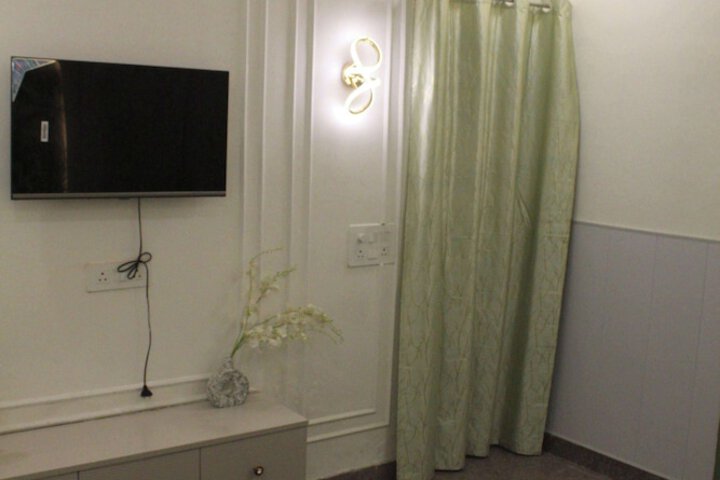 Room 7 of 67