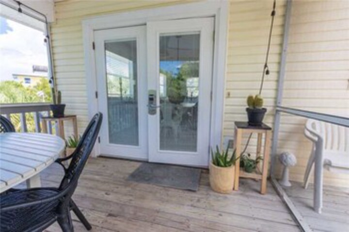 Terrace/Patio 27 of 29