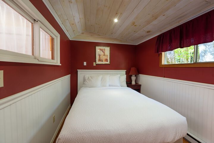 Room 26 of 225