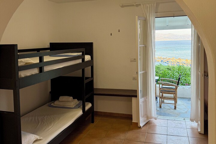 Room 10 of 101