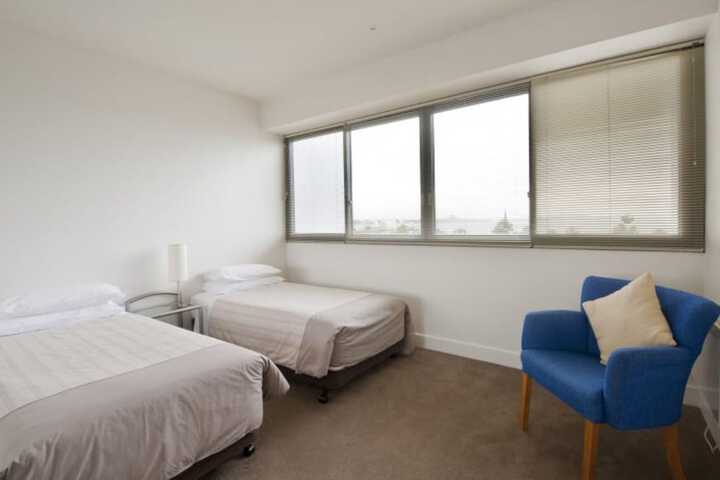 Room 11 of 28
