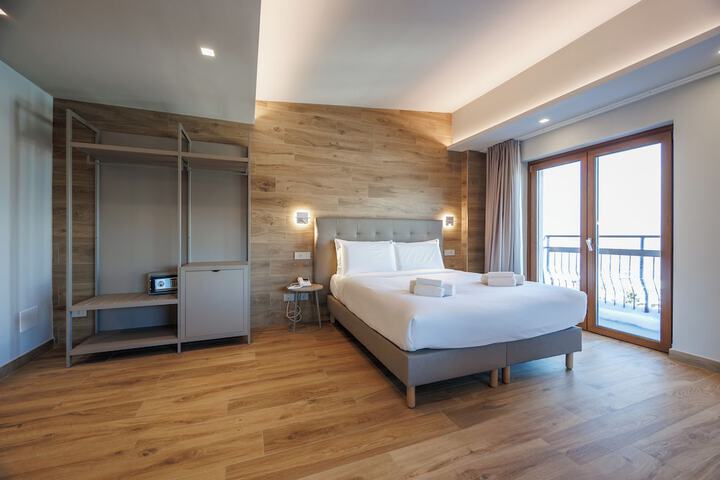 Room 17 of 72
