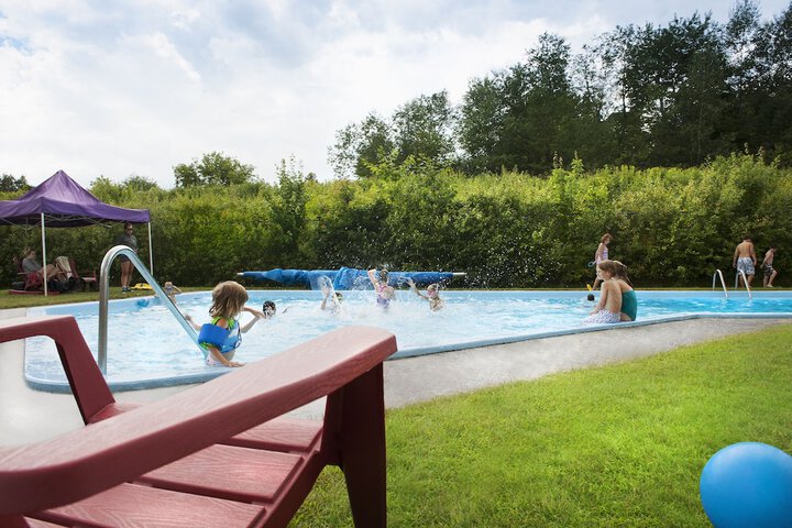 Pool 8 of 17