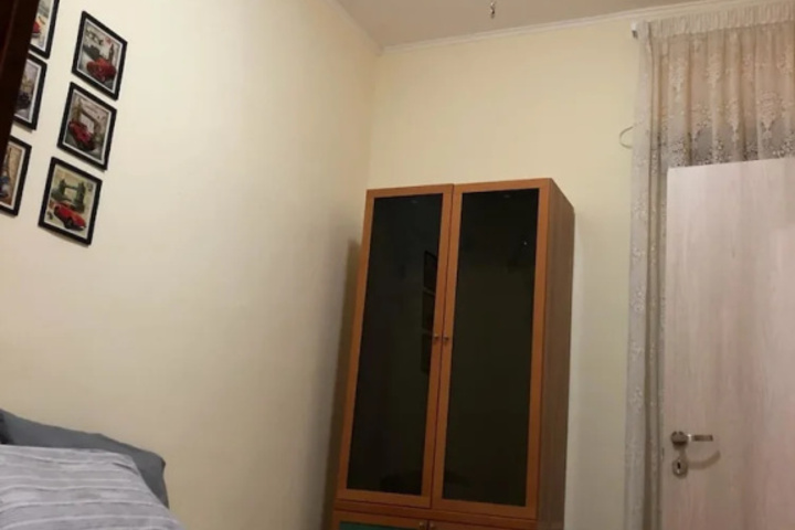 Room 3 of 10