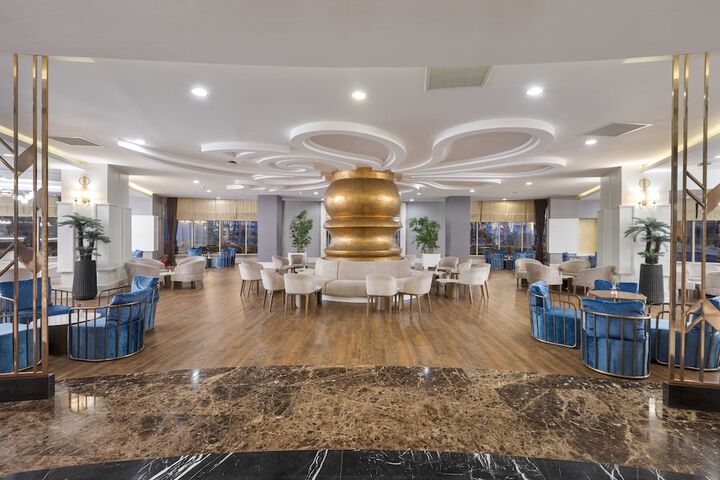 Guest Lobby