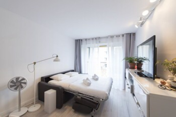 Room 7 of 14