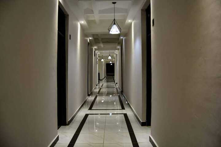 Ballroom/Hall 35 of 48