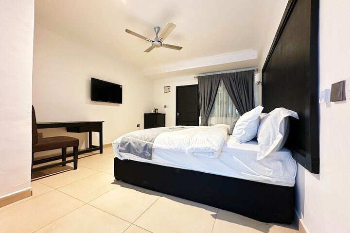 Room 14 of 46